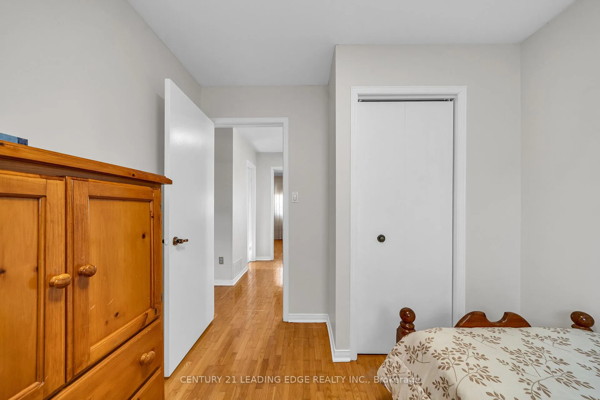 Photo 24 of 18 Luminous Court, Brampton, Heart Lake West — HOMEH