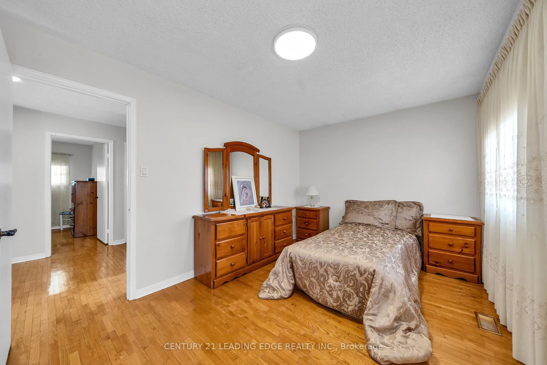 Photo 29 of 18 Luminous Court, Brampton, Heart Lake West — HOMEH