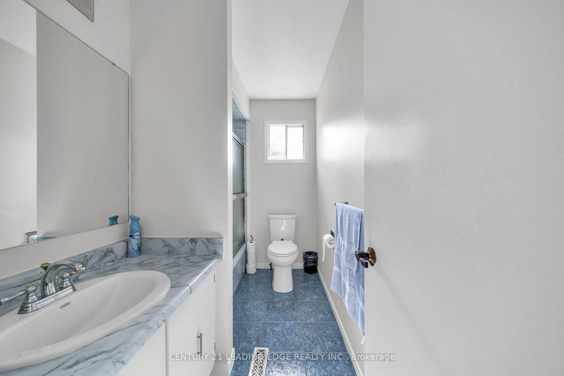 Photo 31 of 18 Luminous Court, Brampton, Heart Lake West — HOMEH