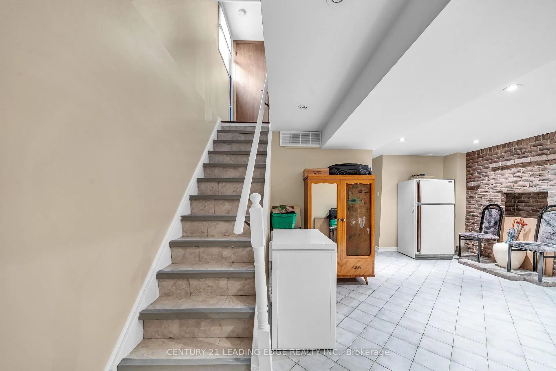 Photo 32 of 18 Luminous Court, Brampton, Heart Lake West — HOMEH