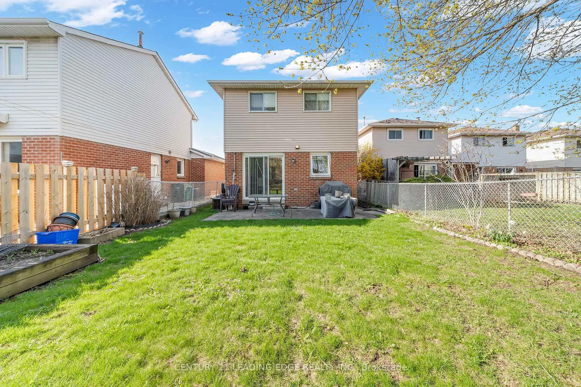 Photo 38 of 18 Luminous Court, Brampton, Heart Lake West — HOMEH