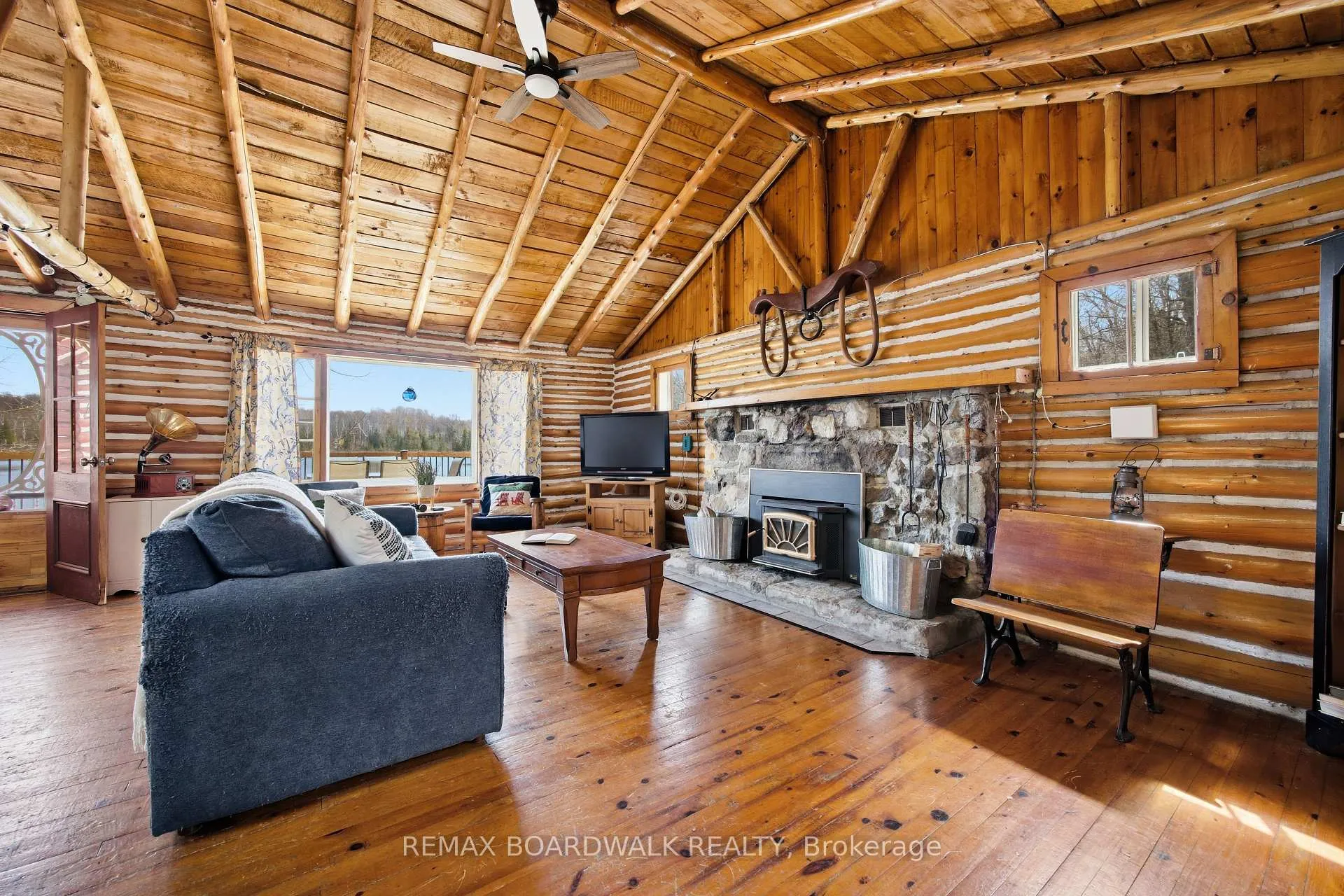 Photo 5 of 5039 Bula Lane, Tay Valley, Bathurst/Burgess & Sherbrooke (North Burgess) Twp — HOMEH