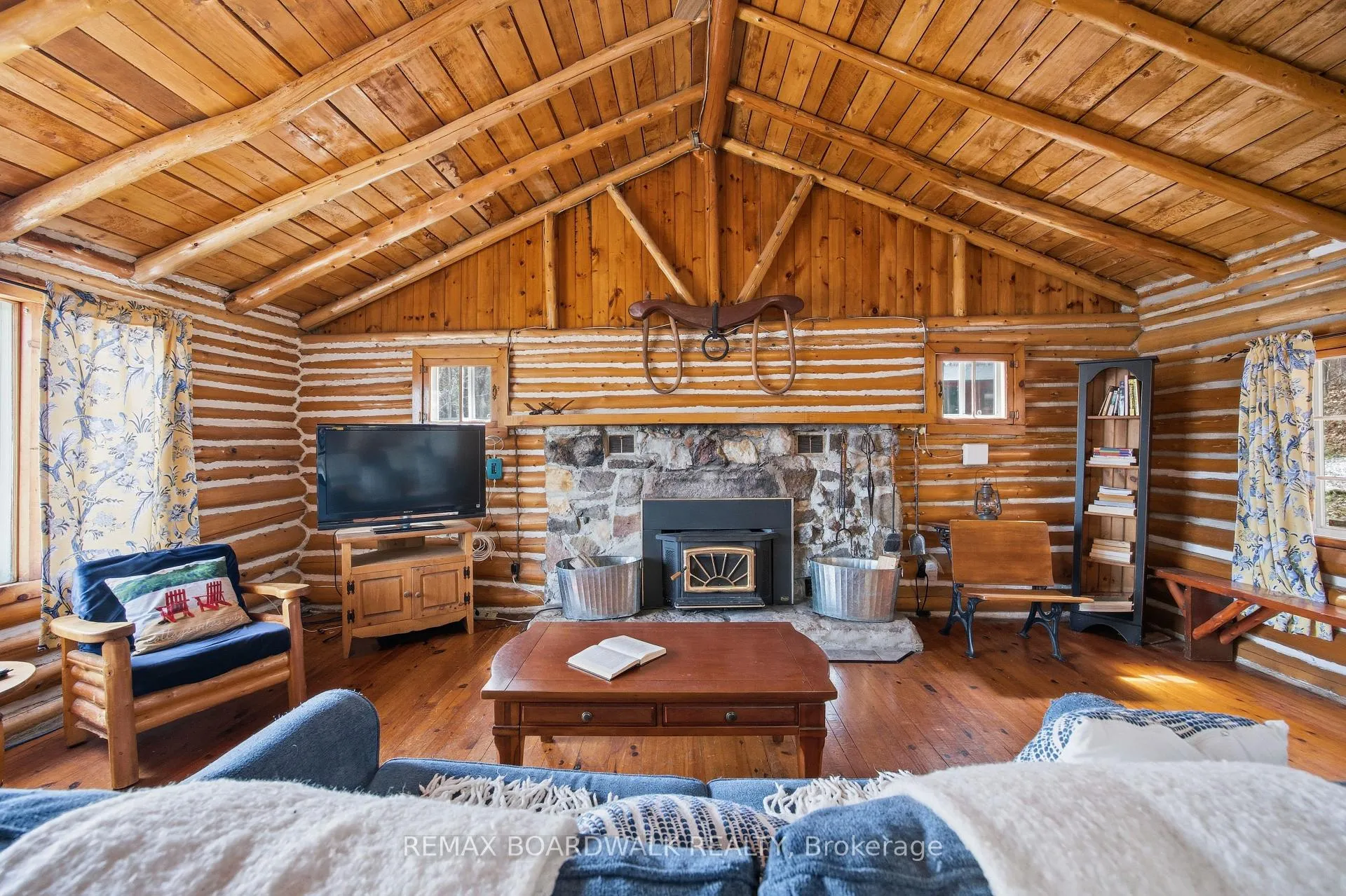 Photo 7 of 5039 Bula Lane, Tay Valley, Bathurst/Burgess & Sherbrooke (North Burgess) Twp — HOMEH