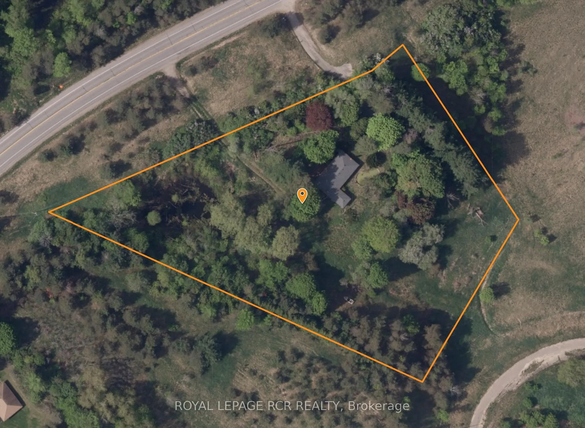 Photo 2 of 7803 Old Church Road, Caledon, Rural Caledon — HOMEH
