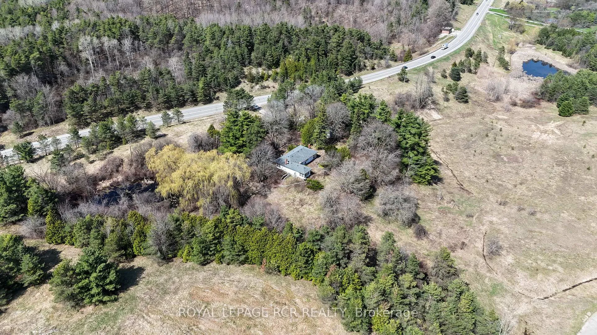 Photo 4 of 7803 Old Church Road, Caledon, Rural Caledon — HOMEH