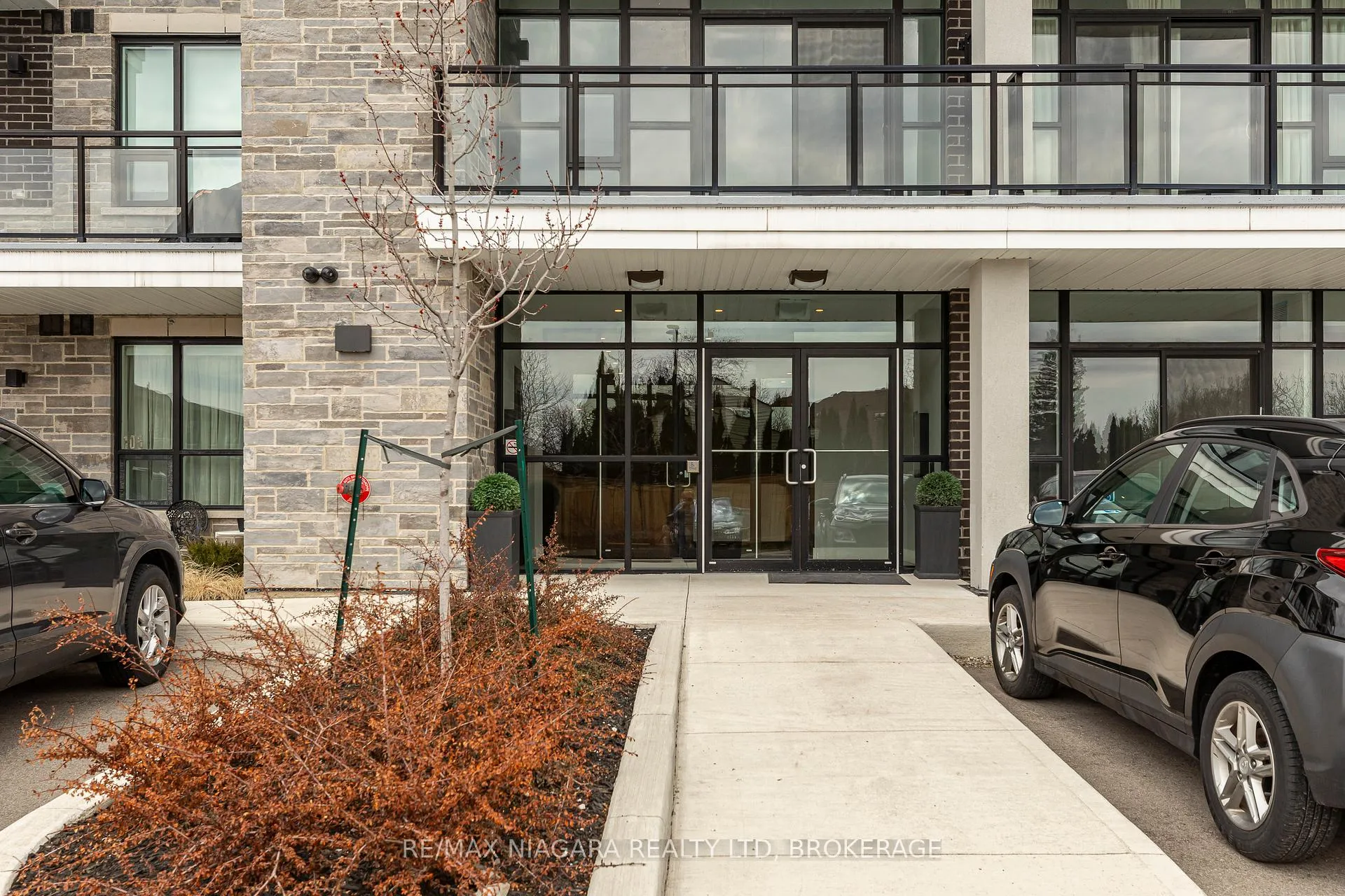 Photo 2 of Unit 208, 120 Springvalley Crescent, Hamilton, Gourley — HOMEH
