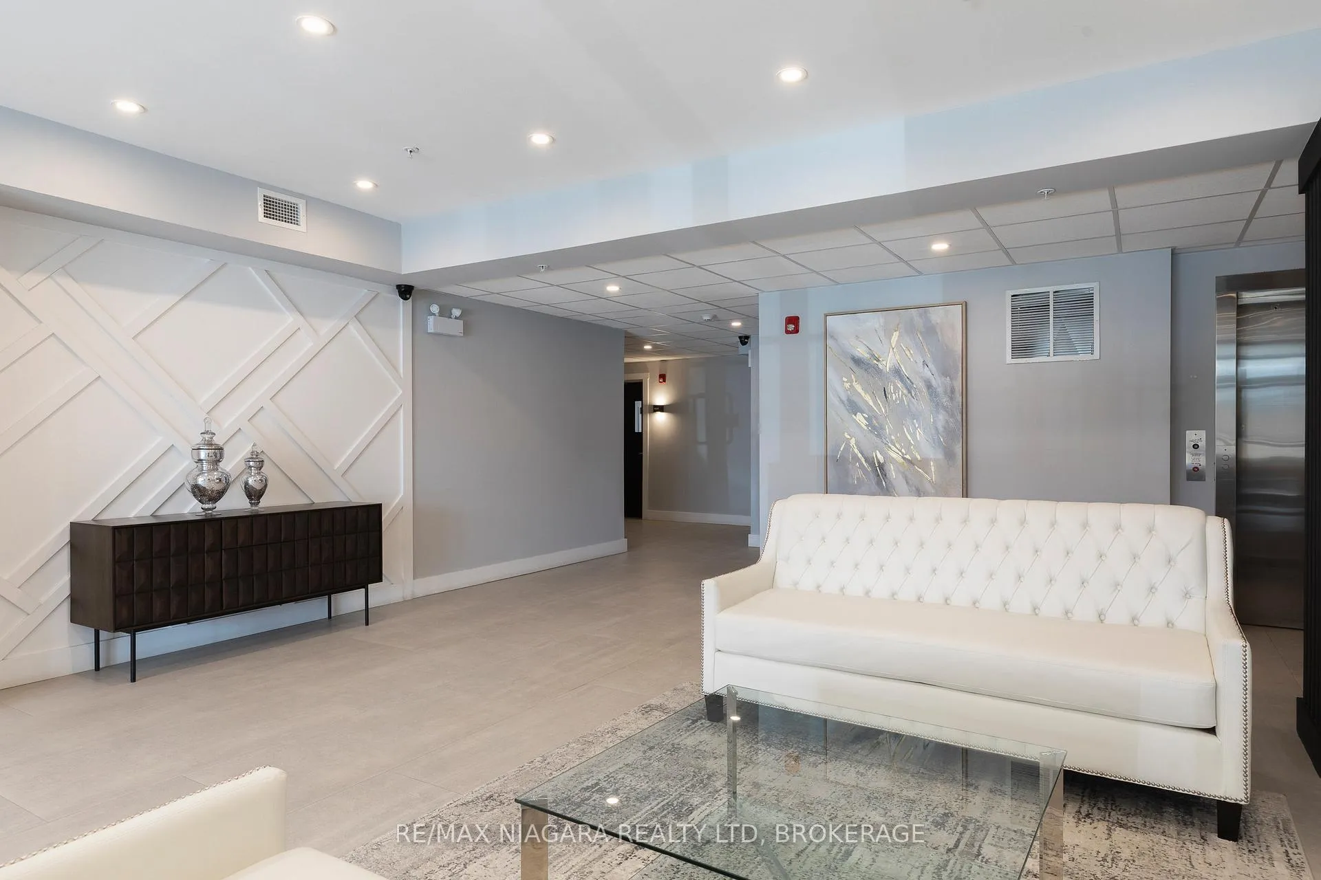 Photo 6 of Unit 208, 120 Springvalley Crescent, Hamilton, Gourley — HOMEH