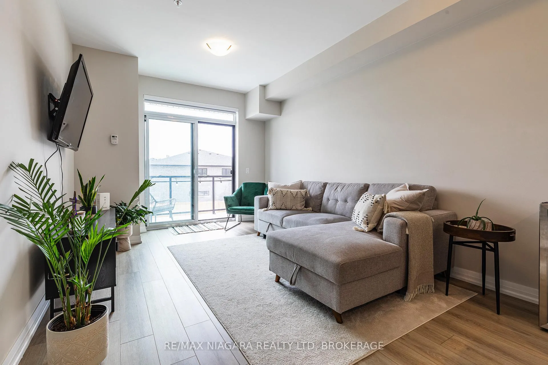 Photo 10 of Unit 208, 120 Springvalley Crescent, Hamilton, Gourley — HOMEH