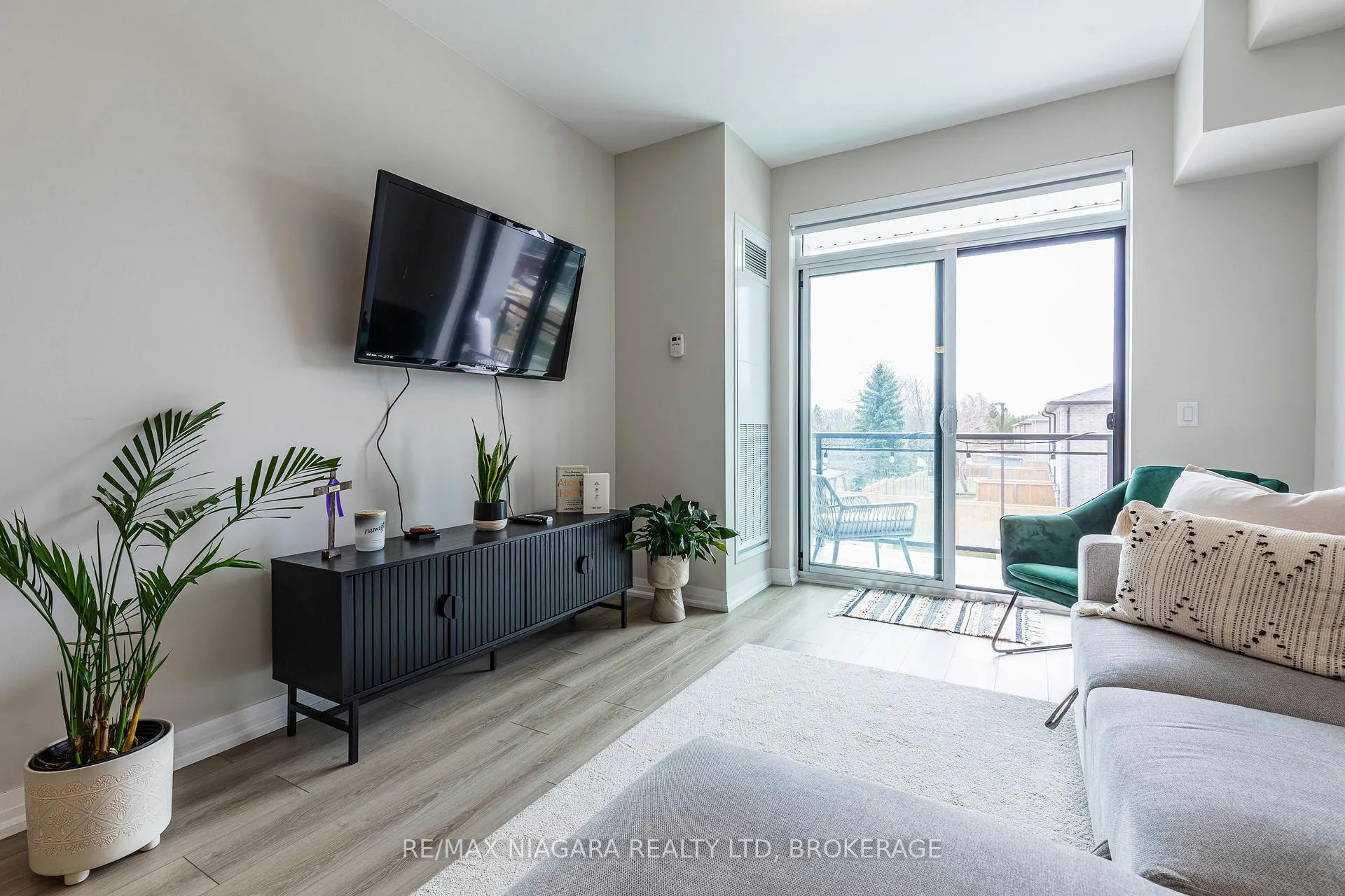 Photo 12 of Unit 208, 120 Springvalley Crescent, Hamilton, Gourley — HOMEH