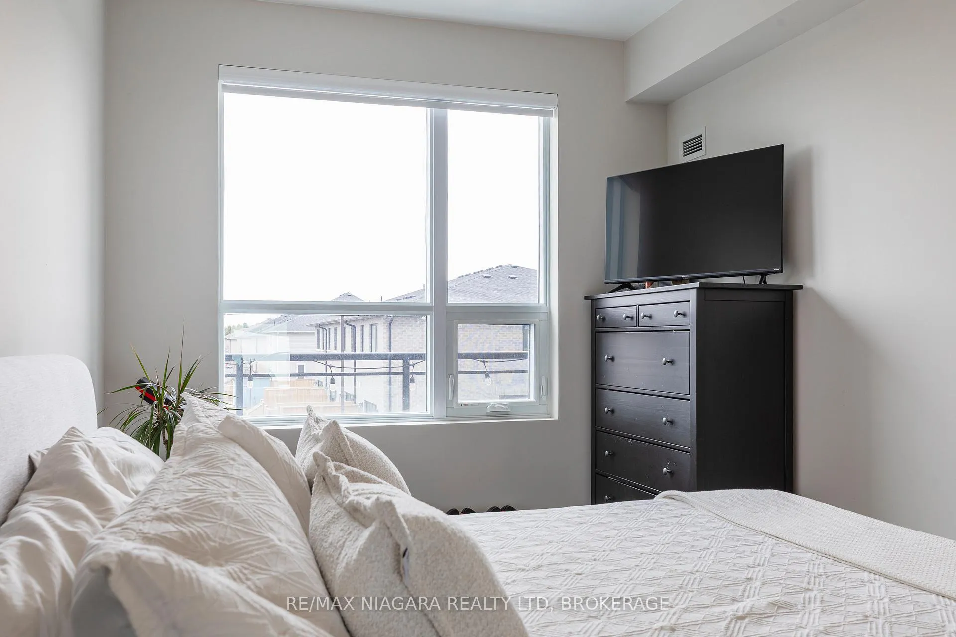 Photo 25 of Unit 208, 120 Springvalley Crescent, Hamilton, Gourley — HOMEH