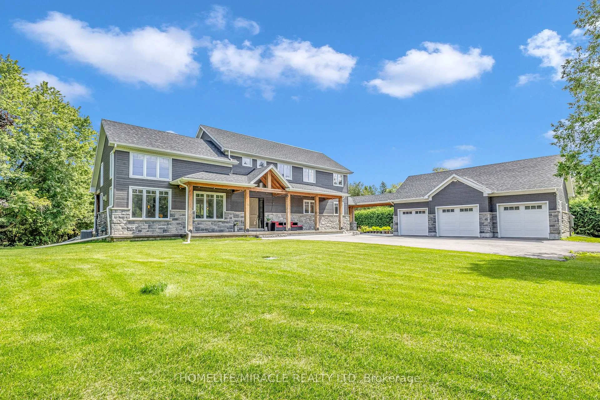 Front of 4427 Concession 7