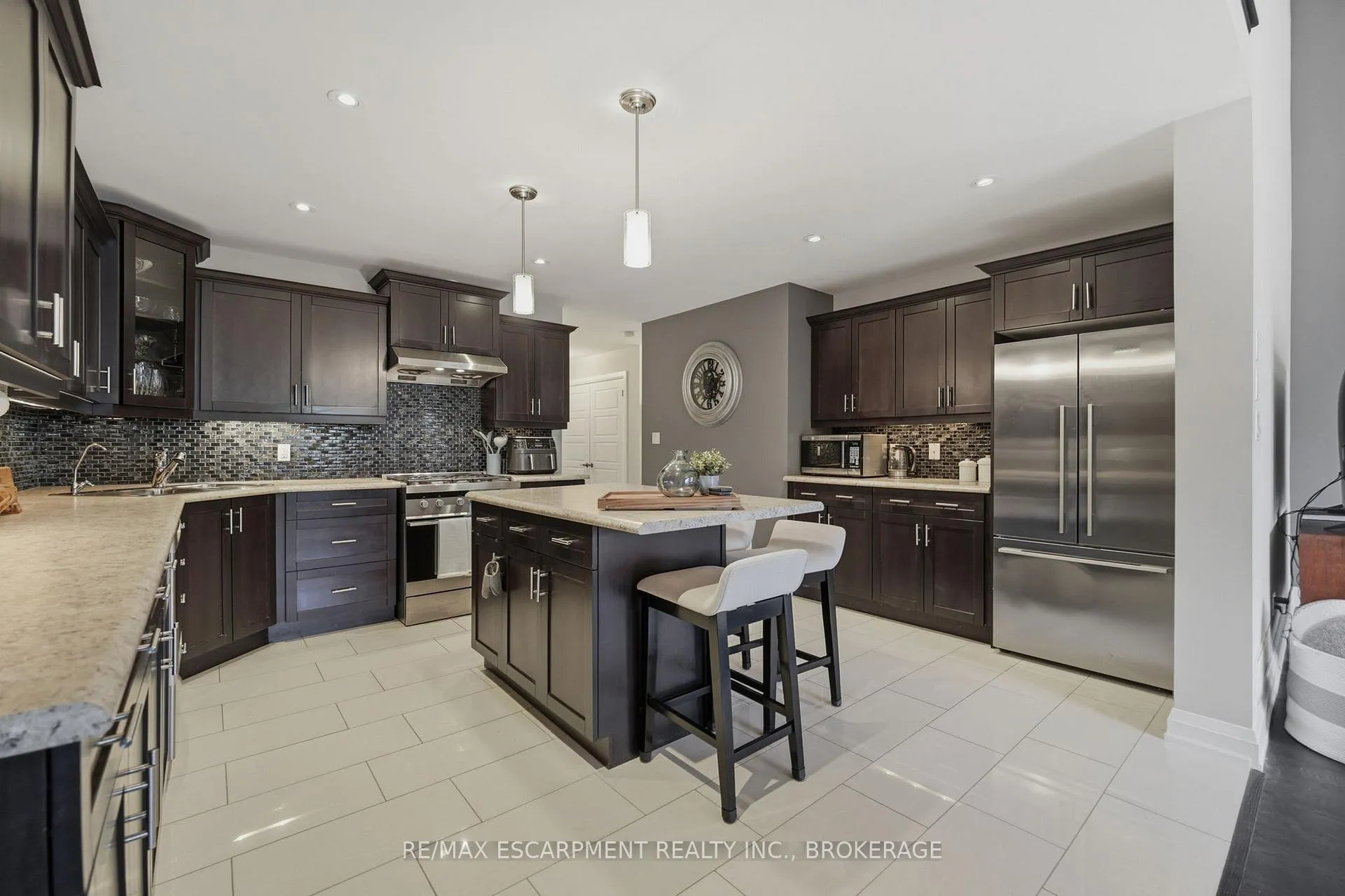 Photo 7 of Unit 26, 7 Gibson Place, St. Catharines, Downtown — HOMEH