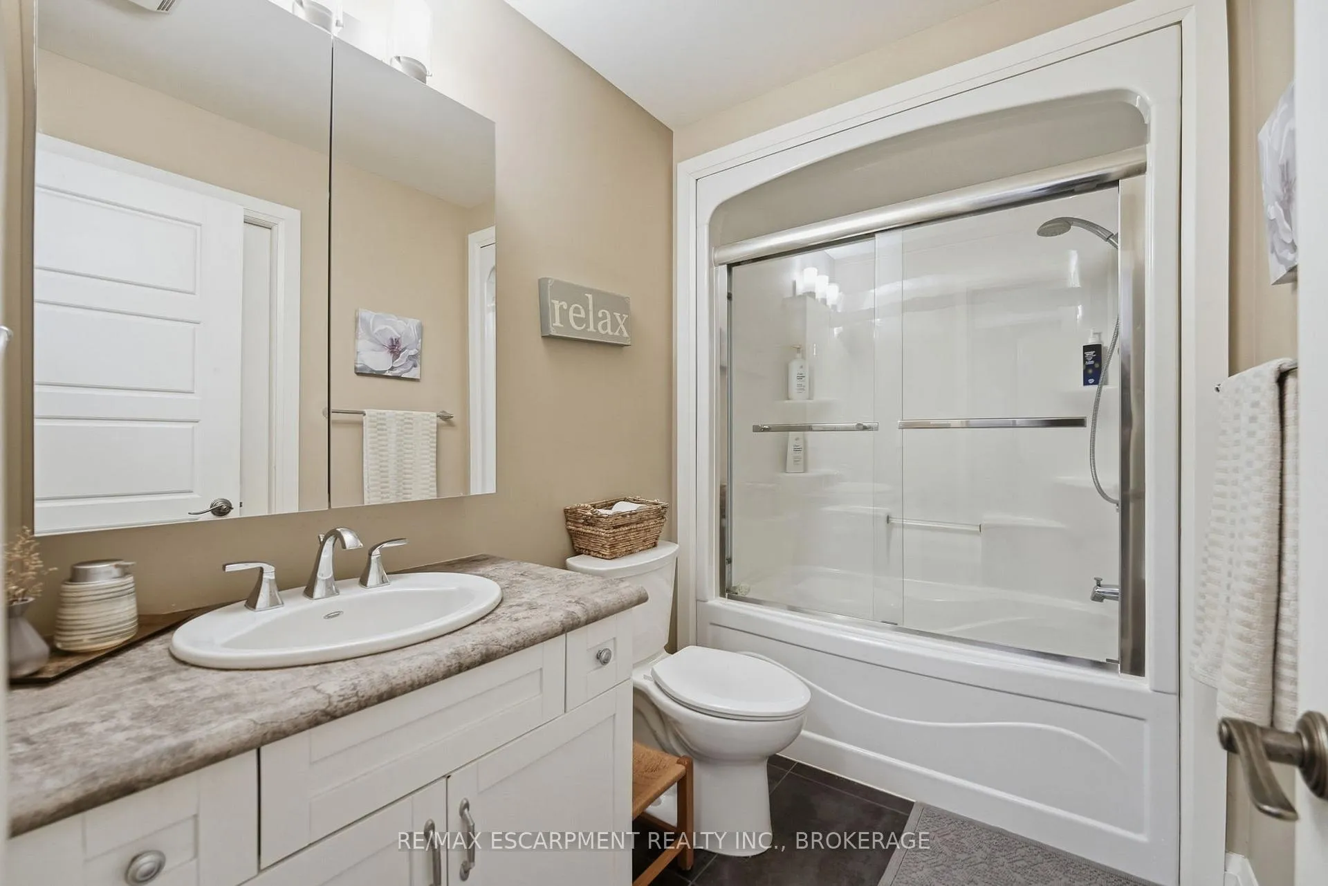 Photo 24 of Unit 26, 7 Gibson Place, St. Catharines, Downtown — HOMEH