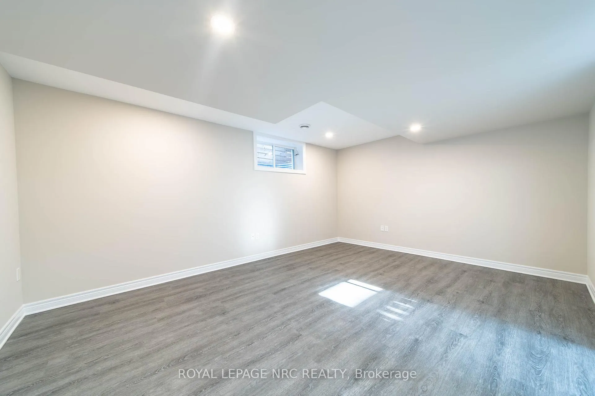 Photo 29 of 1 Sparkle Drive, Thorold, Rolling Meadows — HOMEH