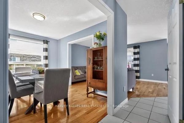 Photo 6 of 71 Beardmore Crescent, Halton Hills, Acton — HOMEH