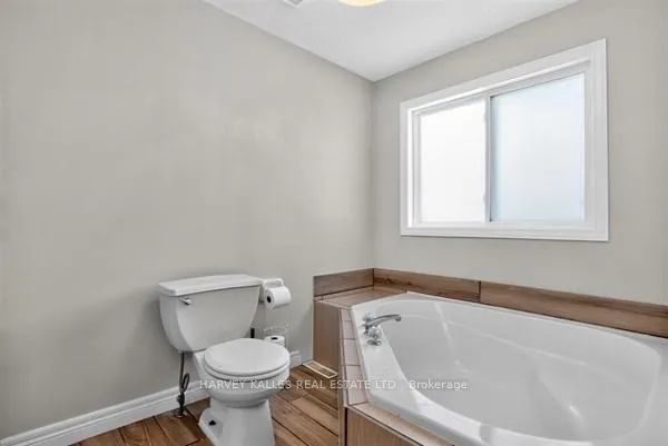 Photo 26 of 71 Beardmore Crescent, Halton Hills, Acton — HOMEH