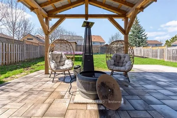 Photo 39 of 71 Beardmore Crescent, Halton Hills, Acton — HOMEH