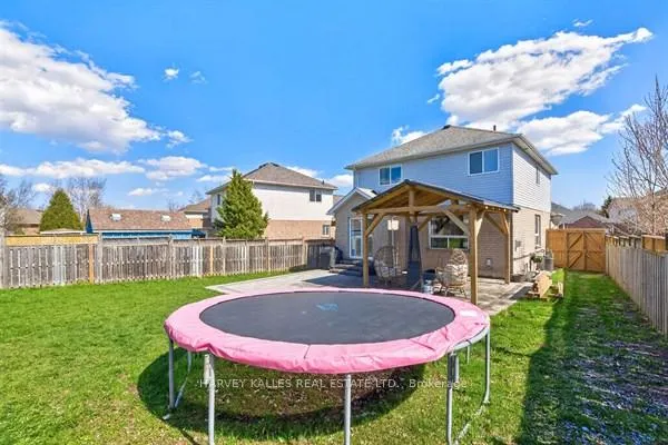 Photo 43 of 71 Beardmore Crescent, Halton Hills, Acton — HOMEH