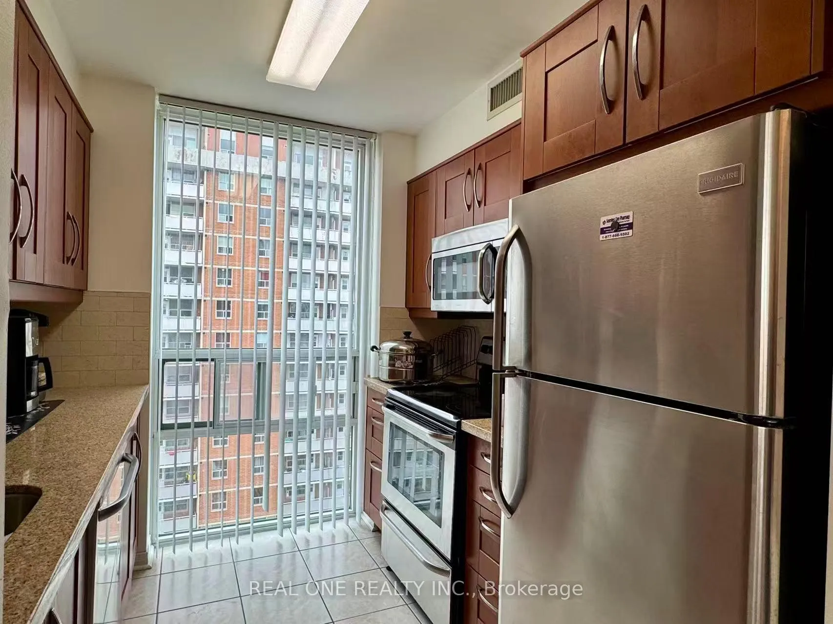 Photo 13 of Unit 1507, 15 Michael Power Place, Etobicoke, Islington-City Centre West — HOMEH