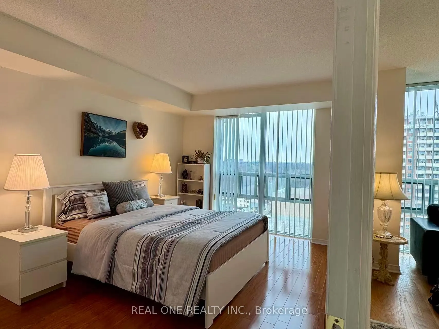 Photo 14 of Unit 1507, 15 Michael Power Place, Etobicoke, Islington-City Centre West — HOMEH