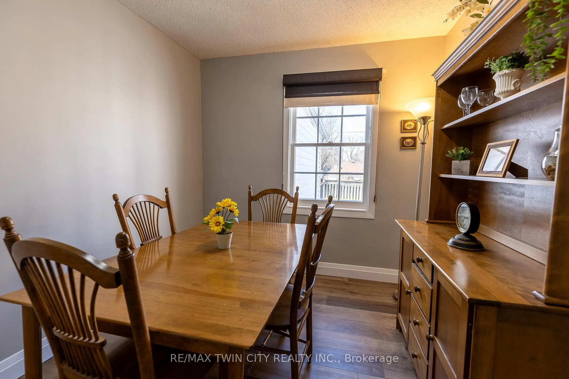 Photo 8 of 110 Lorne Crescent, Kitchener — HOMEH