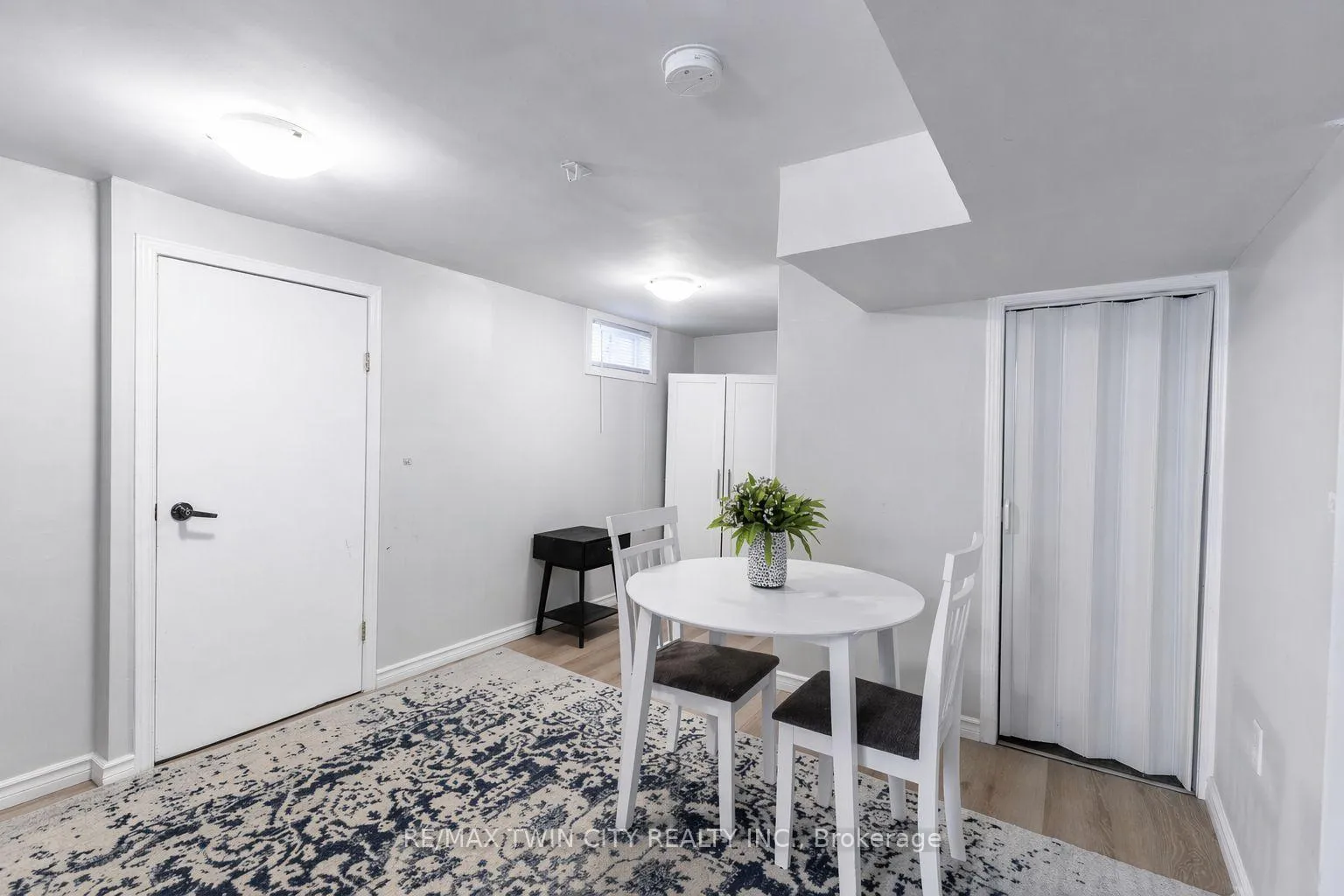 Photo 27 of 110 Lorne Crescent, Kitchener — HOMEH