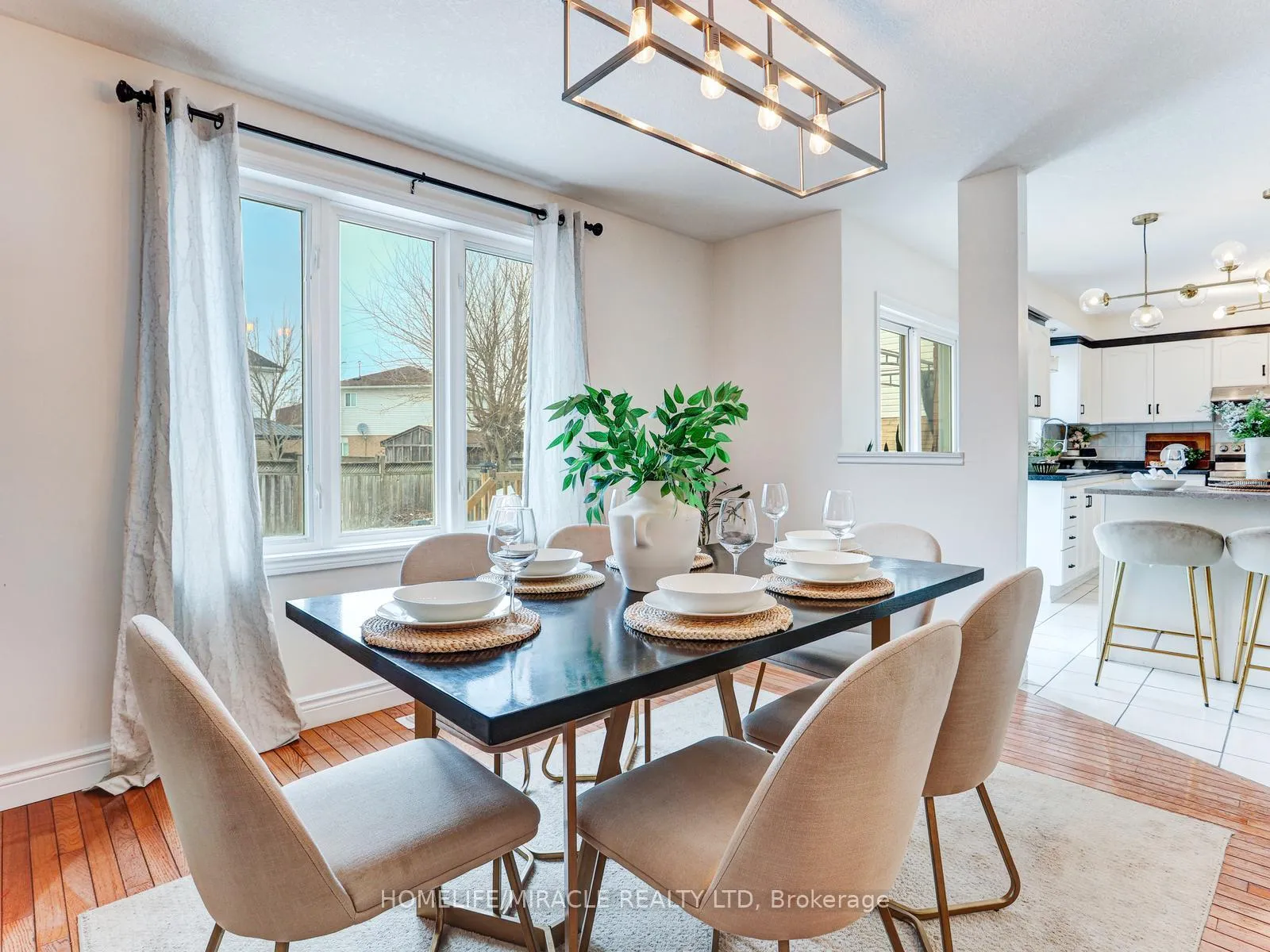 Photo 7 of 154 Deerpath Drive, Guelph, Willow West/Sugarbush/West Acres — HOMEH