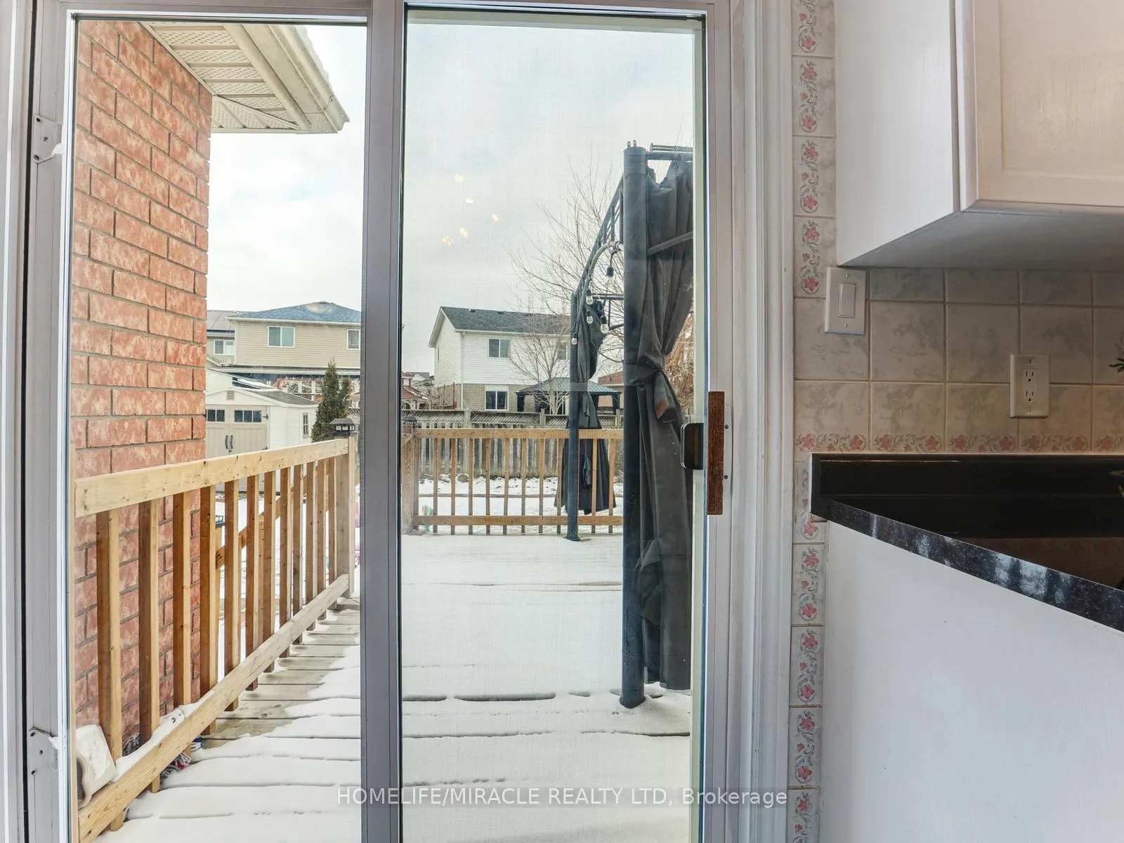 Photo 14 of 154 Deerpath Drive, Guelph, Willow West/Sugarbush/West Acres — HOMEH