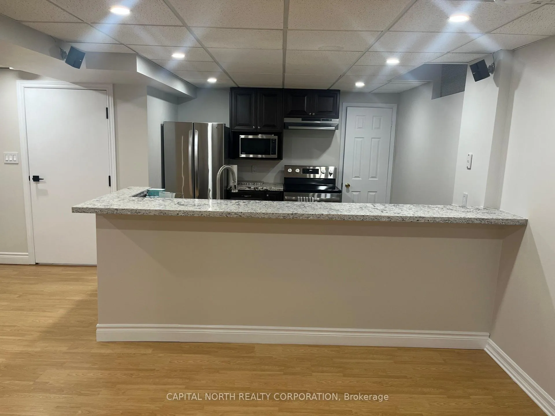 Photo 3 of Unit Basement, 37 Robertson Close, Vaughan, Maple — HOMEH