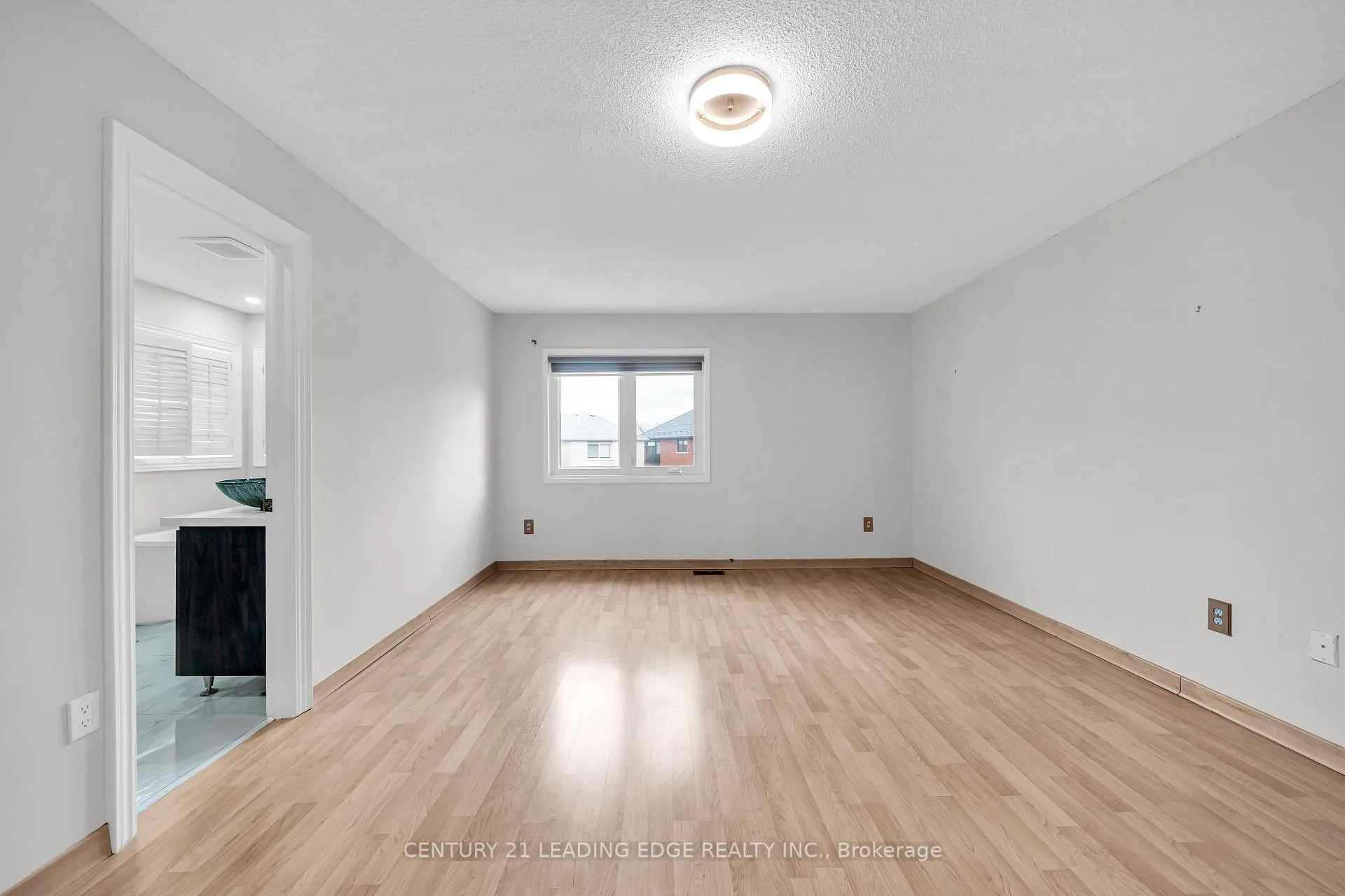 Photo 19 of 19 Connery Crescent, Markham, Middlefield — HOMEH