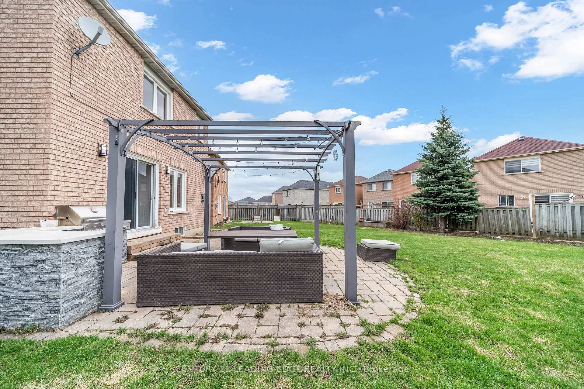 Photo 40 of 19 Connery Crescent, Markham, Middlefield — HOMEH