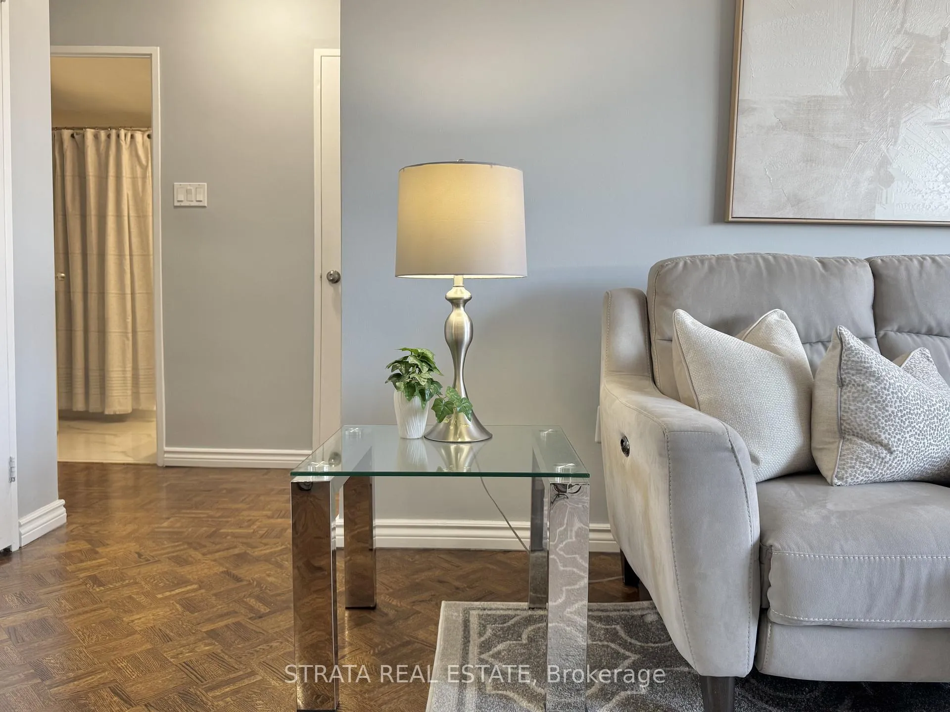 Photo 1 of Unit 203, 3555 Bathurst Street, Toronto, Bedford Park-Nortown — HOMEH