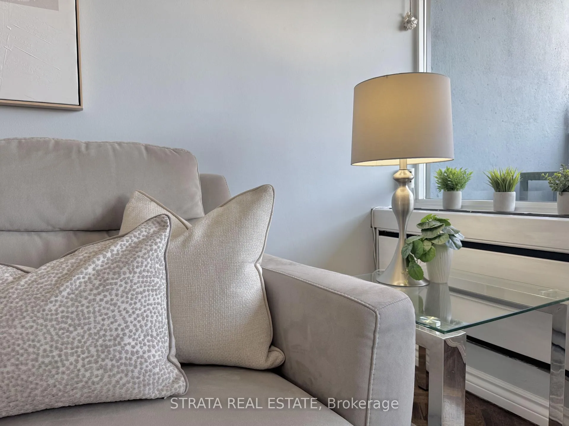 Photo 3 of Unit 203, 3555 Bathurst Street, Toronto, Bedford Park-Nortown — HOMEH