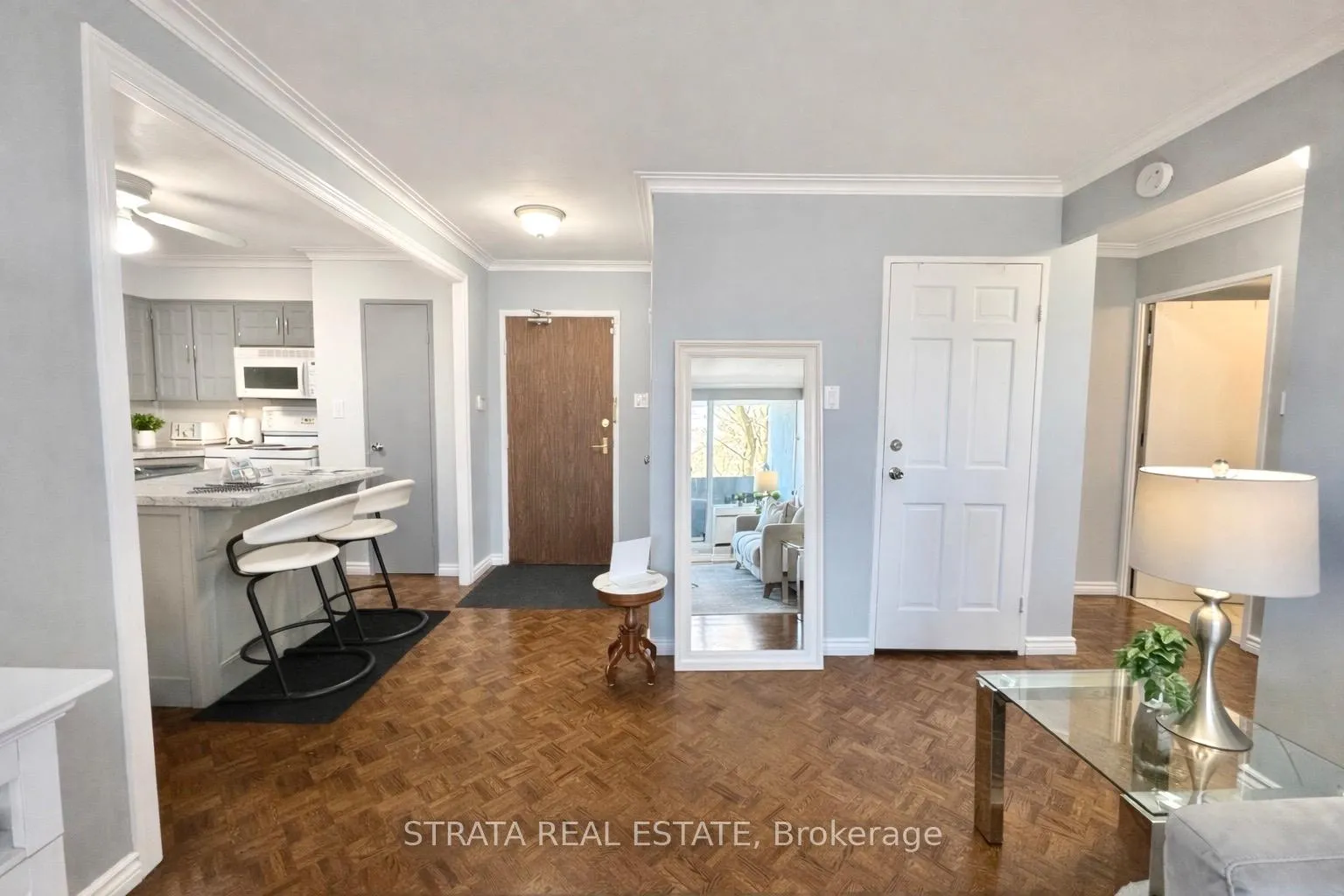 Photo 6 of Unit 203, 3555 Bathurst Street, Toronto, Bedford Park-Nortown — HOMEH