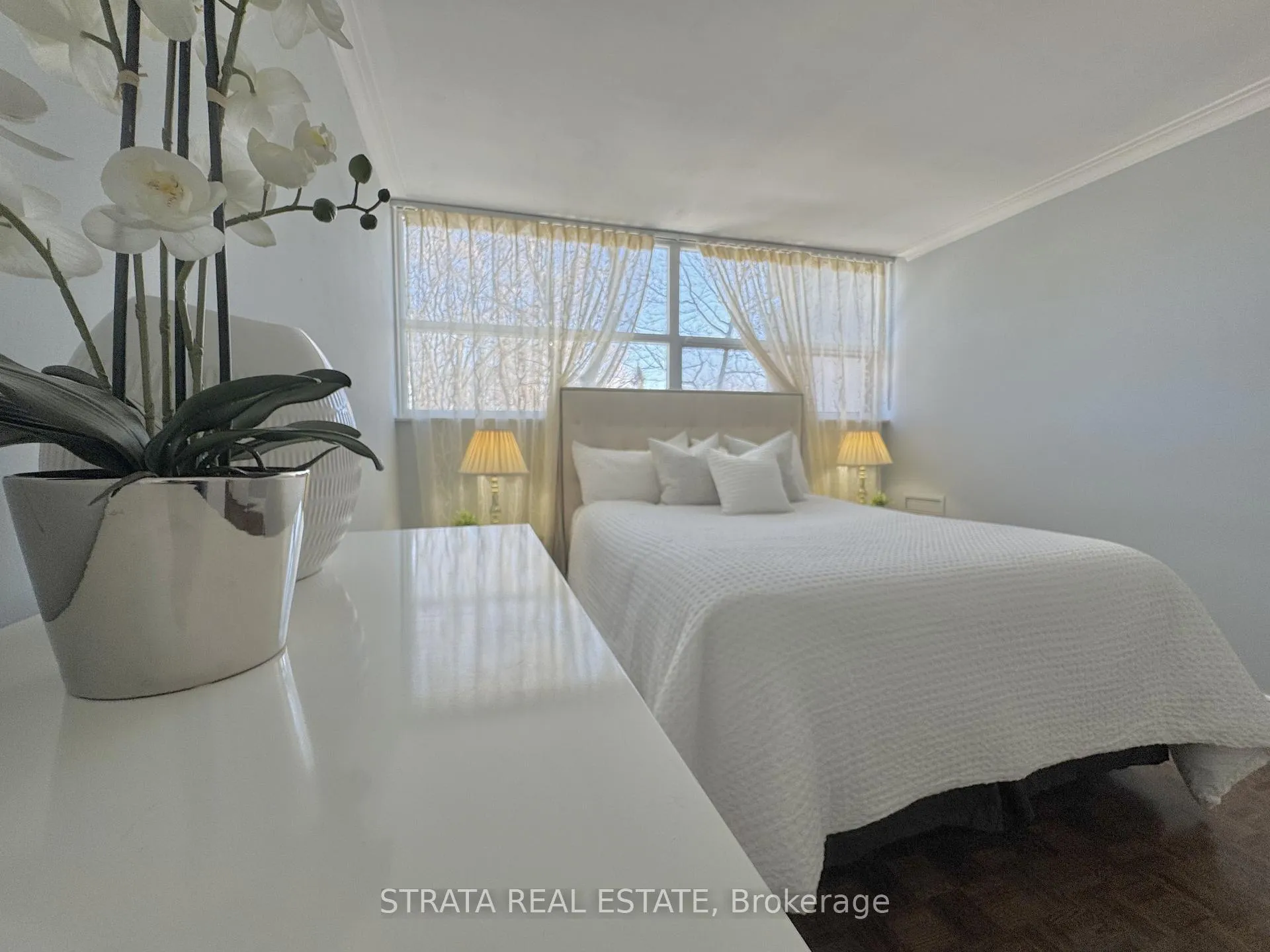 Photo 9 of Unit 203, 3555 Bathurst Street, Toronto, Bedford Park-Nortown — HOMEH