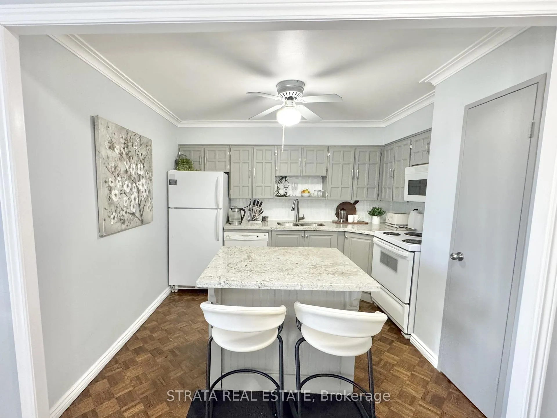 Photo 17 of Unit 203, 3555 Bathurst Street, Toronto, Bedford Park-Nortown — HOMEH