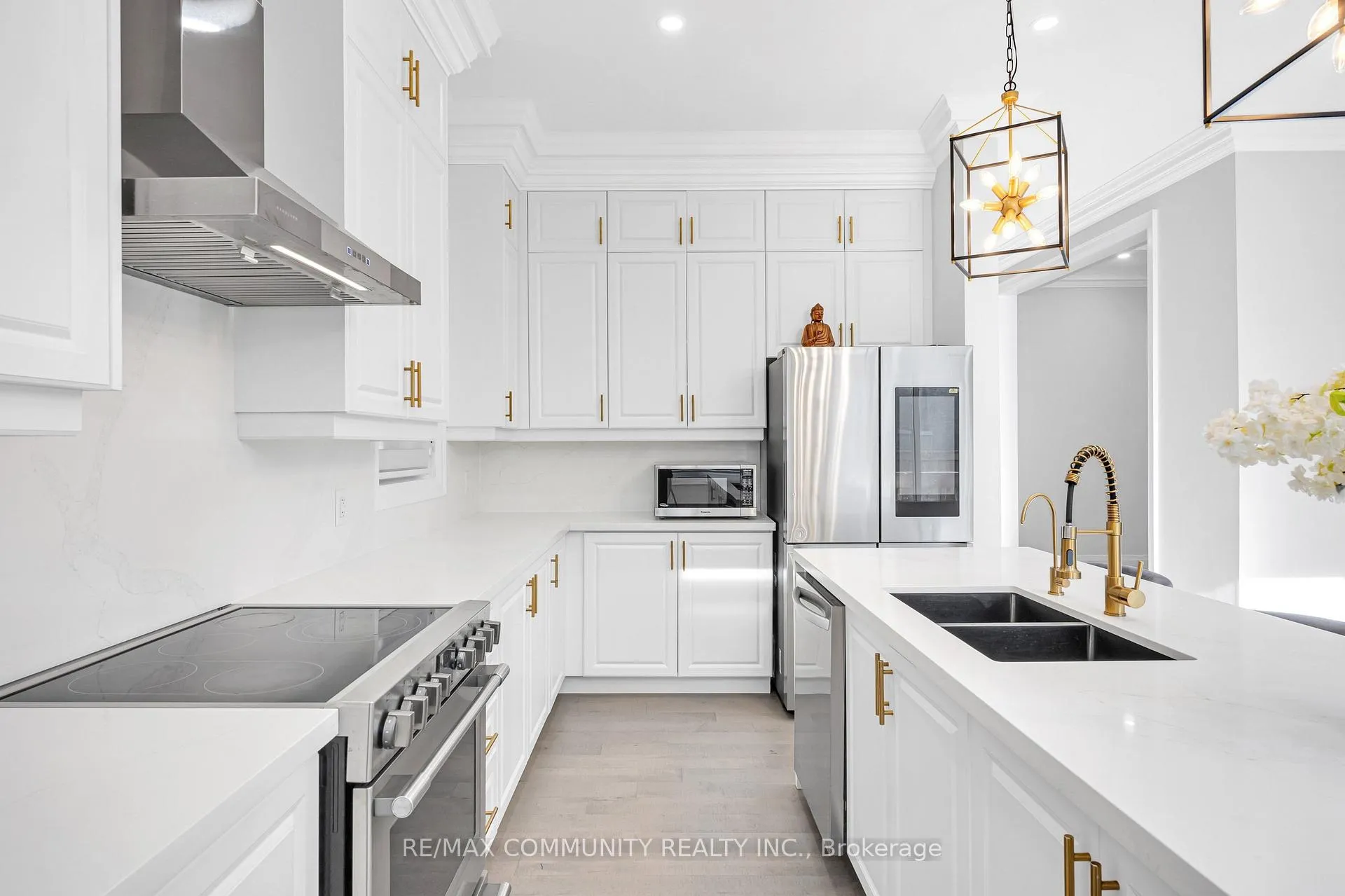 Photo 15 of 10 Nigh Drive, Markham, Middlefield — HOMEH