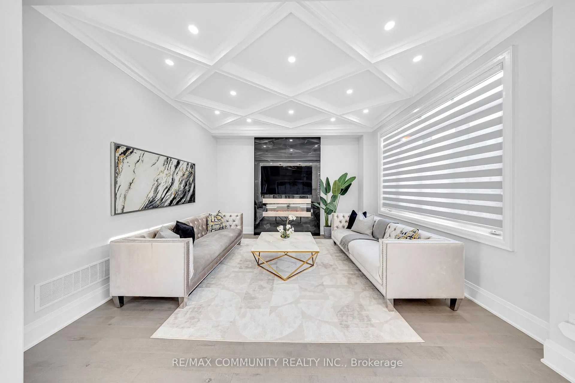Photo 18 of 10 Nigh Drive, Markham, Middlefield — HOMEH