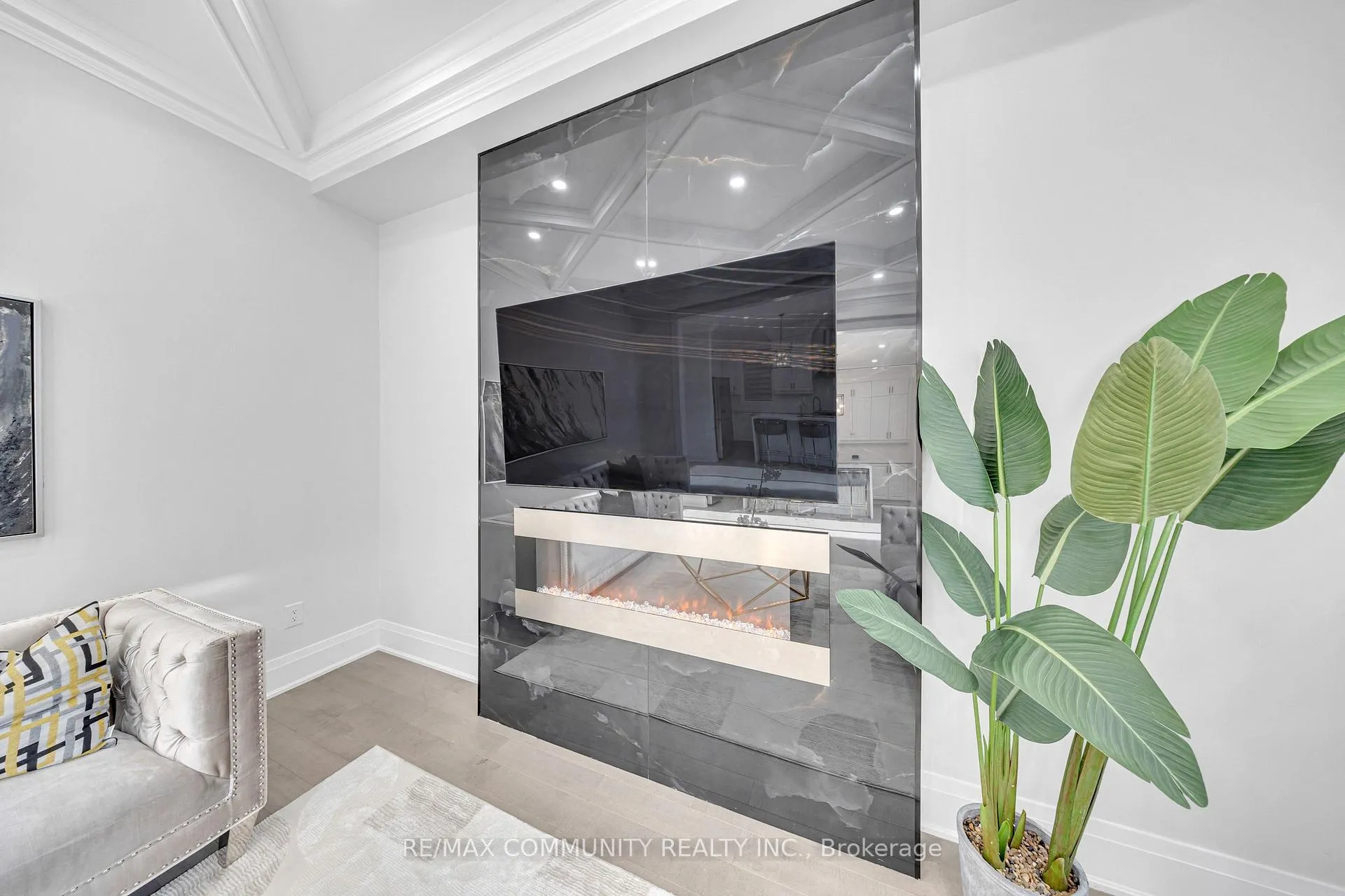 Photo 19 of 10 Nigh Drive, Markham, Middlefield — HOMEH