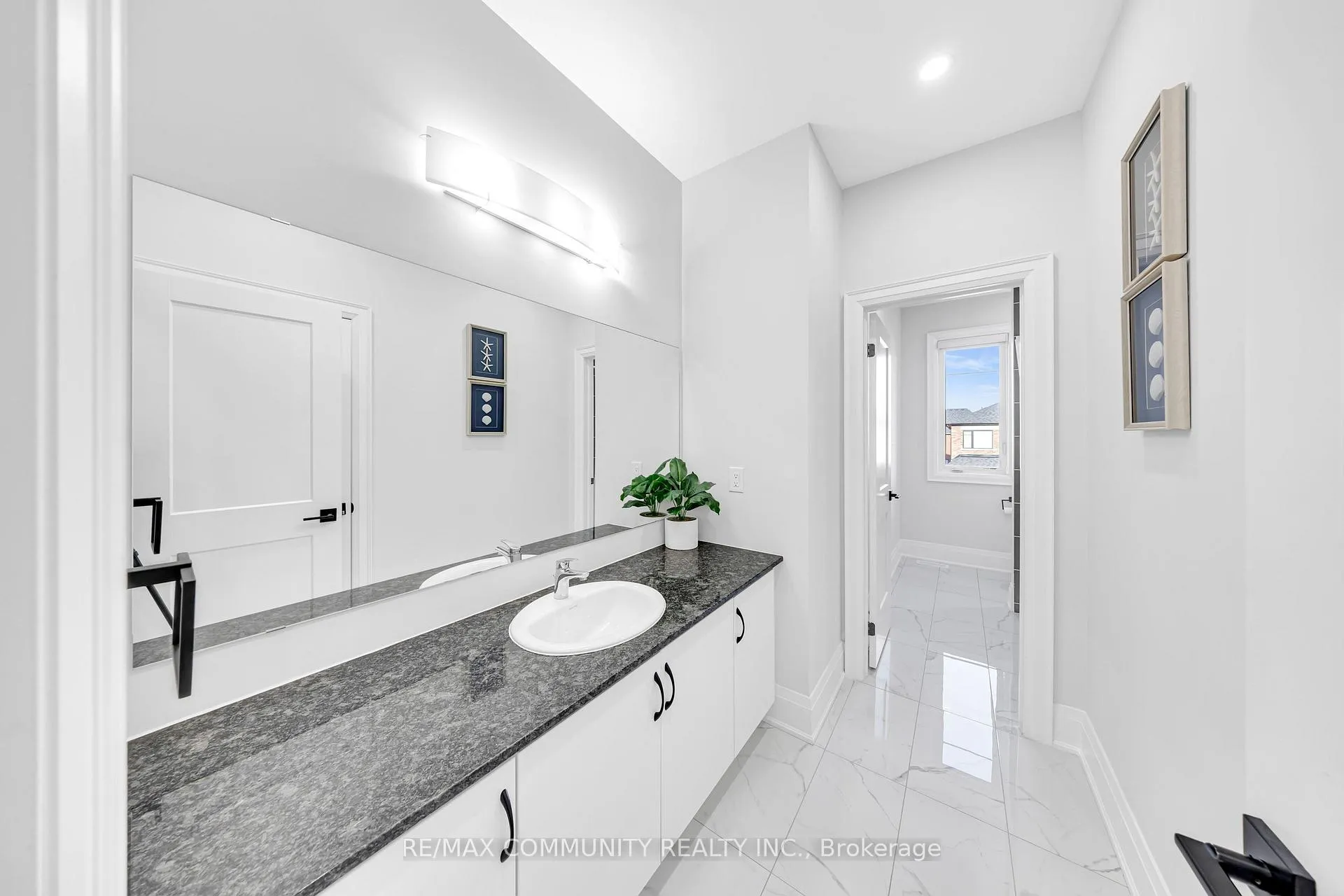 Photo 25 of 10 Nigh Drive, Markham, Middlefield — HOMEH