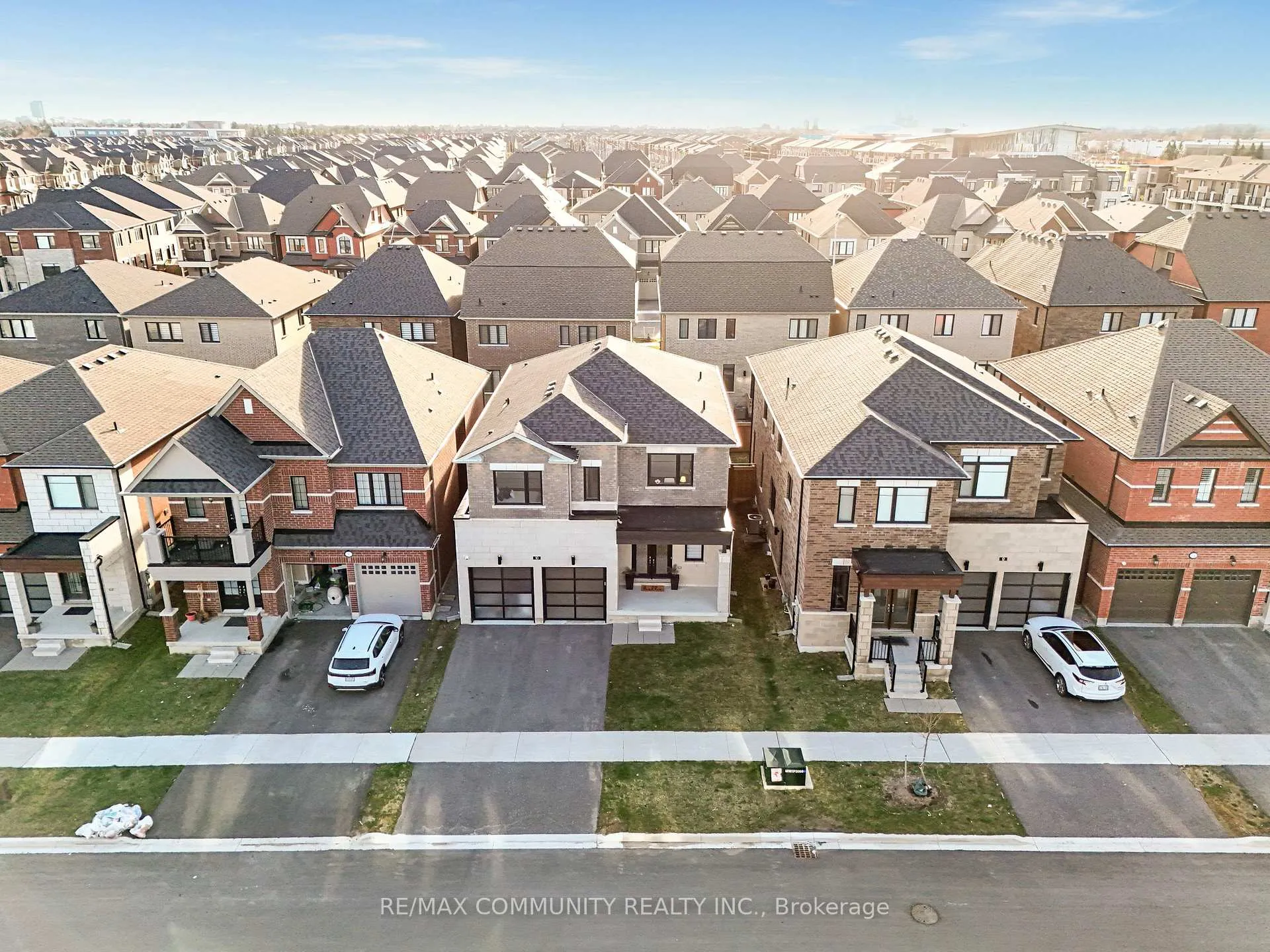 Photo 44 of 10 Nigh Drive, Markham, Middlefield — HOMEH