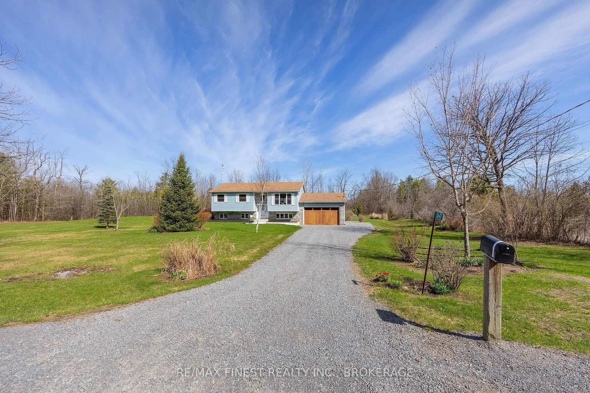 Photo 2 of 3647 Quinn Road E, Frontenac, Frontenac South — HOMEH
