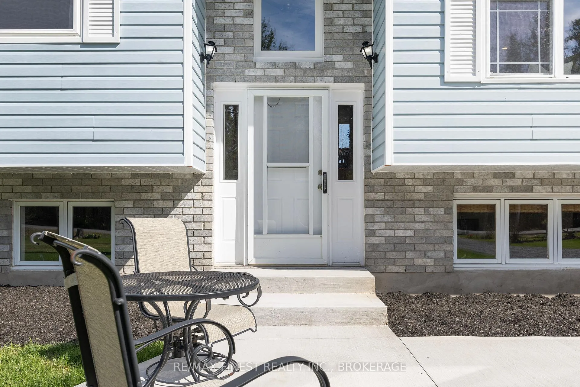 Photo 3 of 3647 Quinn Road E, Frontenac, Frontenac South — HOMEH