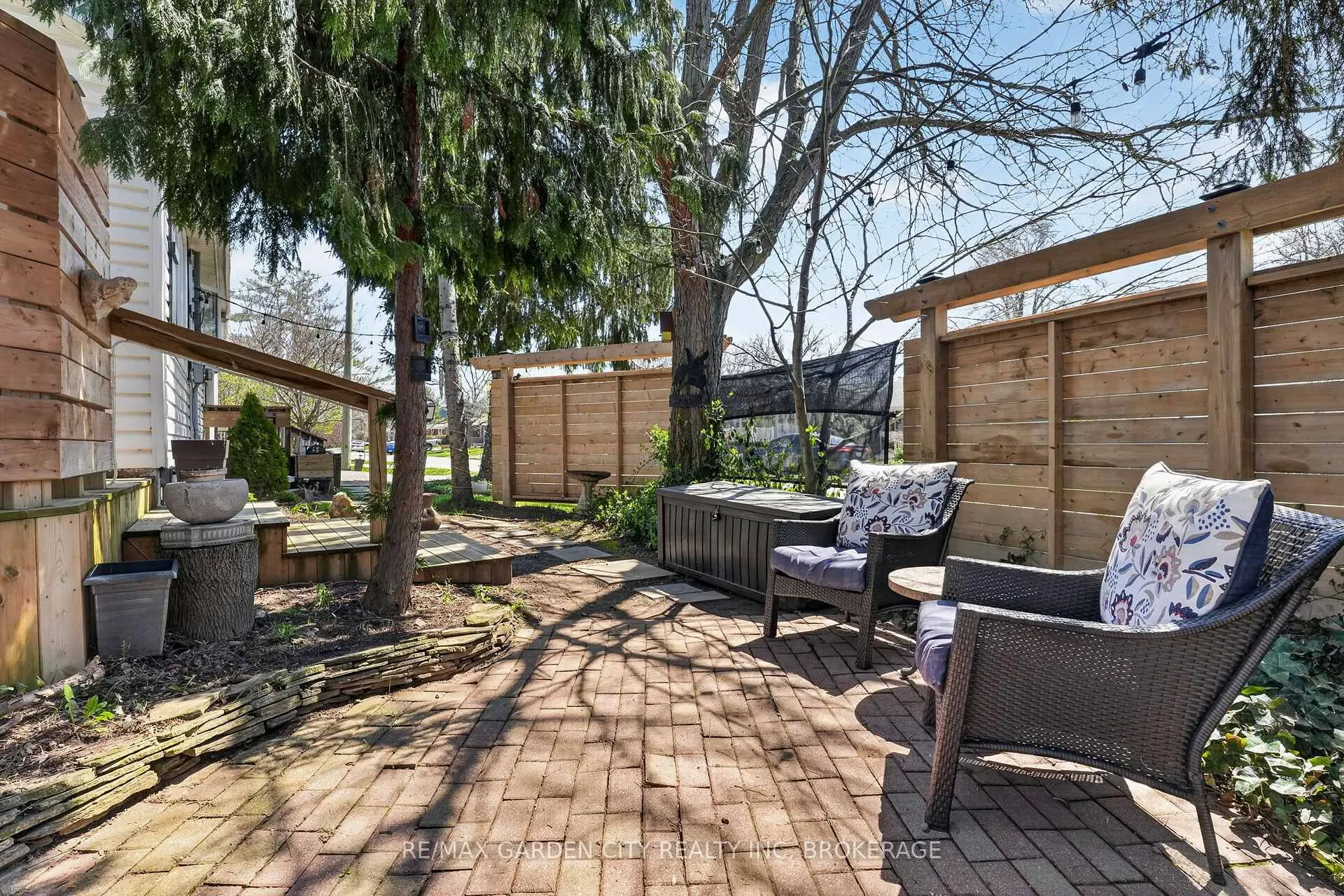 Photo 38 of 24 Bogart Street, St. Catharines, Port Weller — HOMEH