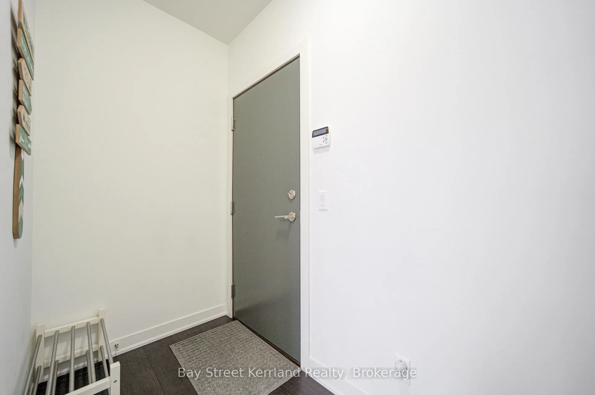 Photo 4 of Unit 3701, 30 Nelson Street, Toronto, Waterfront Communities — HOMEH