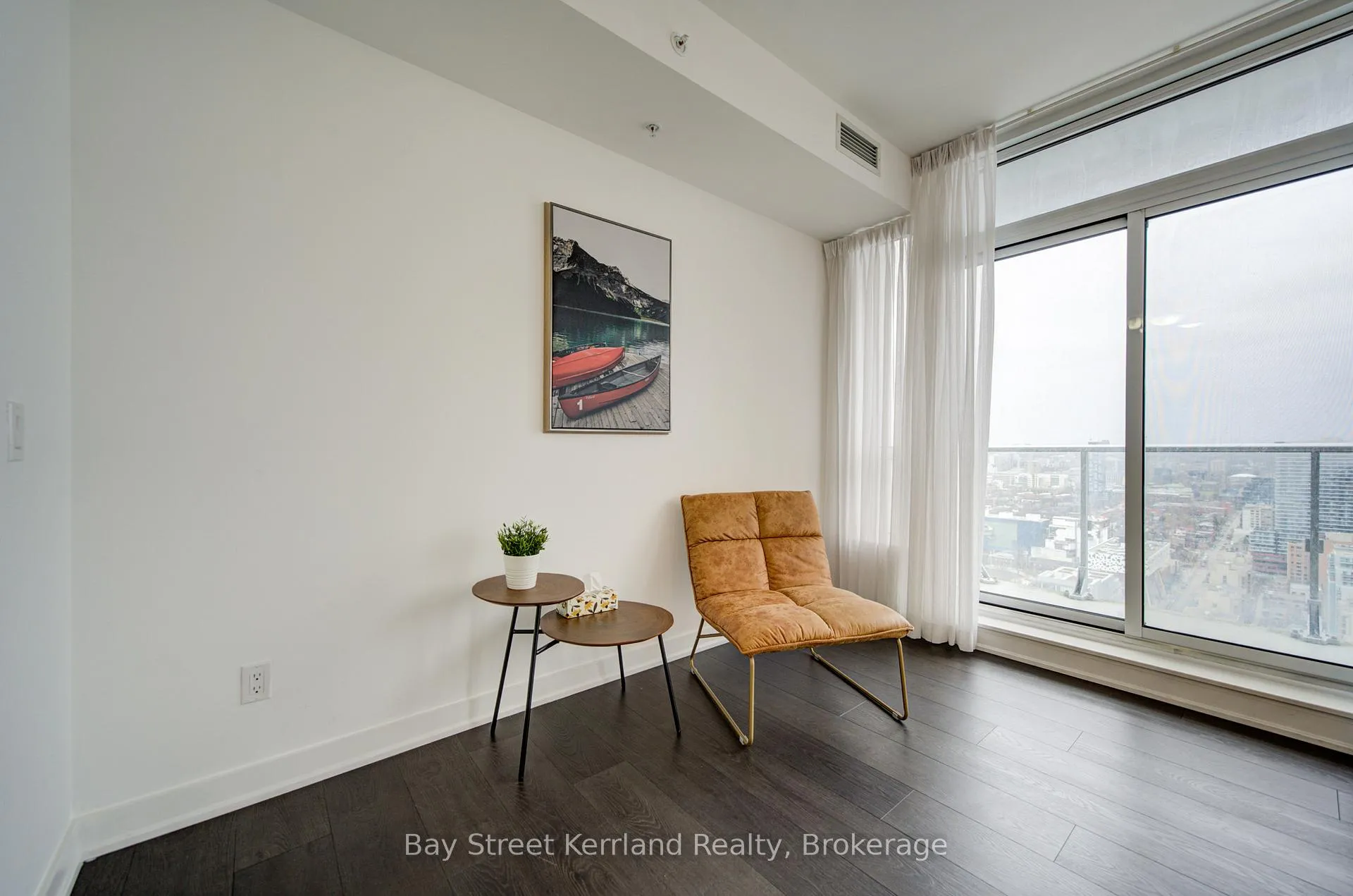 Photo 6 of Unit 3701, 30 Nelson Street, Toronto, Waterfront Communities — HOMEH