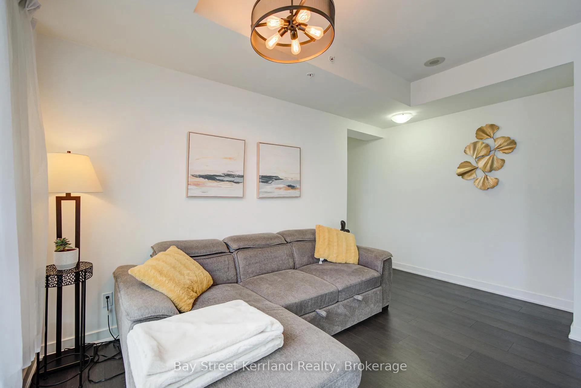 Photo 10 of Unit 3701, 30 Nelson Street, Toronto, Waterfront Communities — HOMEH