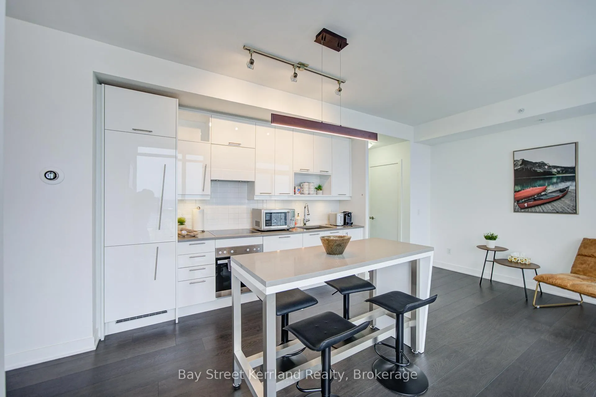 Photo 12 of Unit 3701, 30 Nelson Street, Toronto, Waterfront Communities — HOMEH