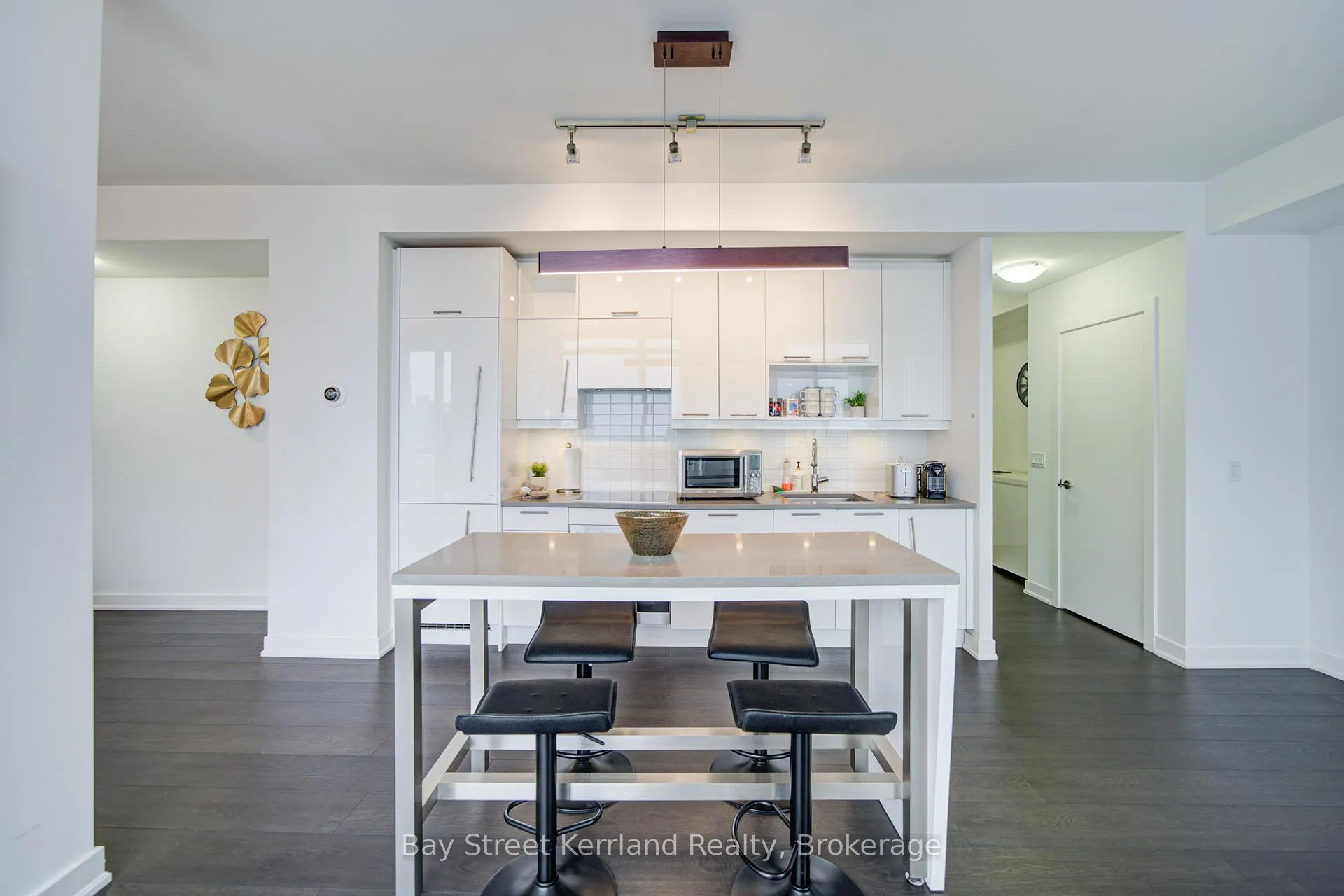 Photo 13 of Unit 3701, 30 Nelson Street, Toronto, Waterfront Communities — HOMEH