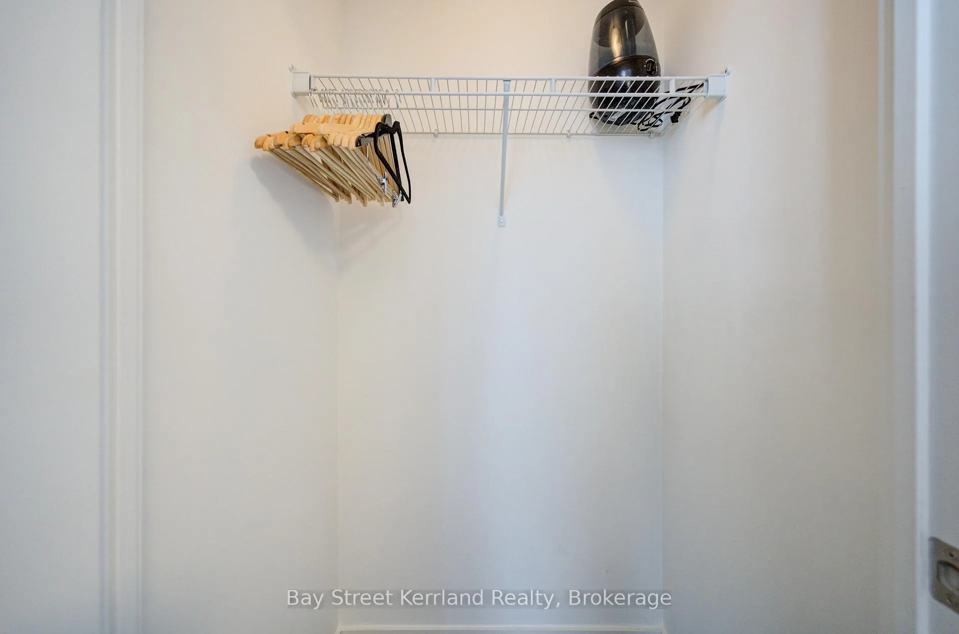 Photo 21 of Unit 3701, 30 Nelson Street, Toronto, Waterfront Communities — HOMEH